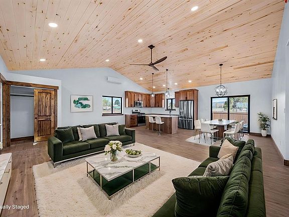 3rd image of 229 Petra Court
