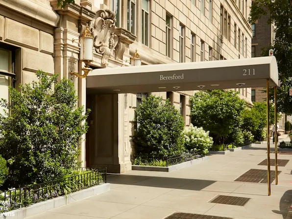 211 Central Park West image 12 of 12