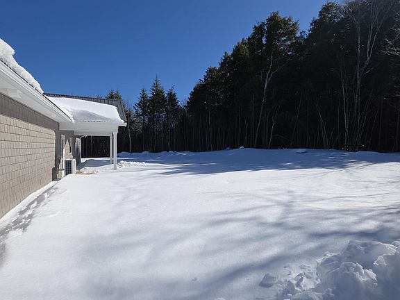 5th image of 37 Raspberry Ct