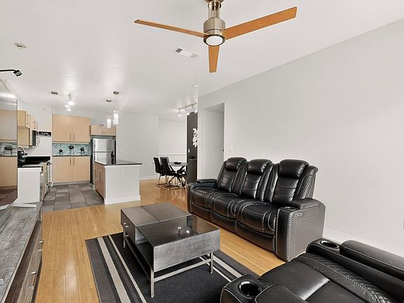 3rd image of 4414 Cedar Springs Rd APT 209