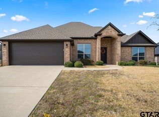 7323 Harpers Ridge Ln, Tyler, TX 75703