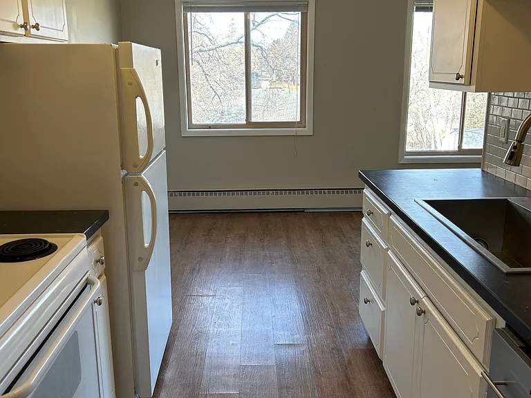 Maple Commons Apartments — Photo 34