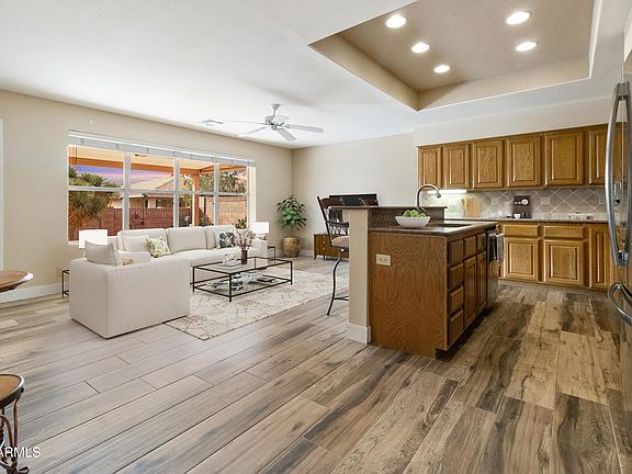 3rd image of 8309 E Navarro Avenue