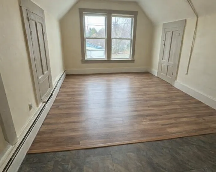 37 Maple St — Photo 1
