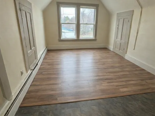 37 Maple St, 37 Maple St #3, Newport, NH 03773