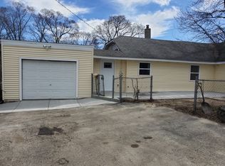 3406 Hilltop Dr, Wonder Lake, IL 60097