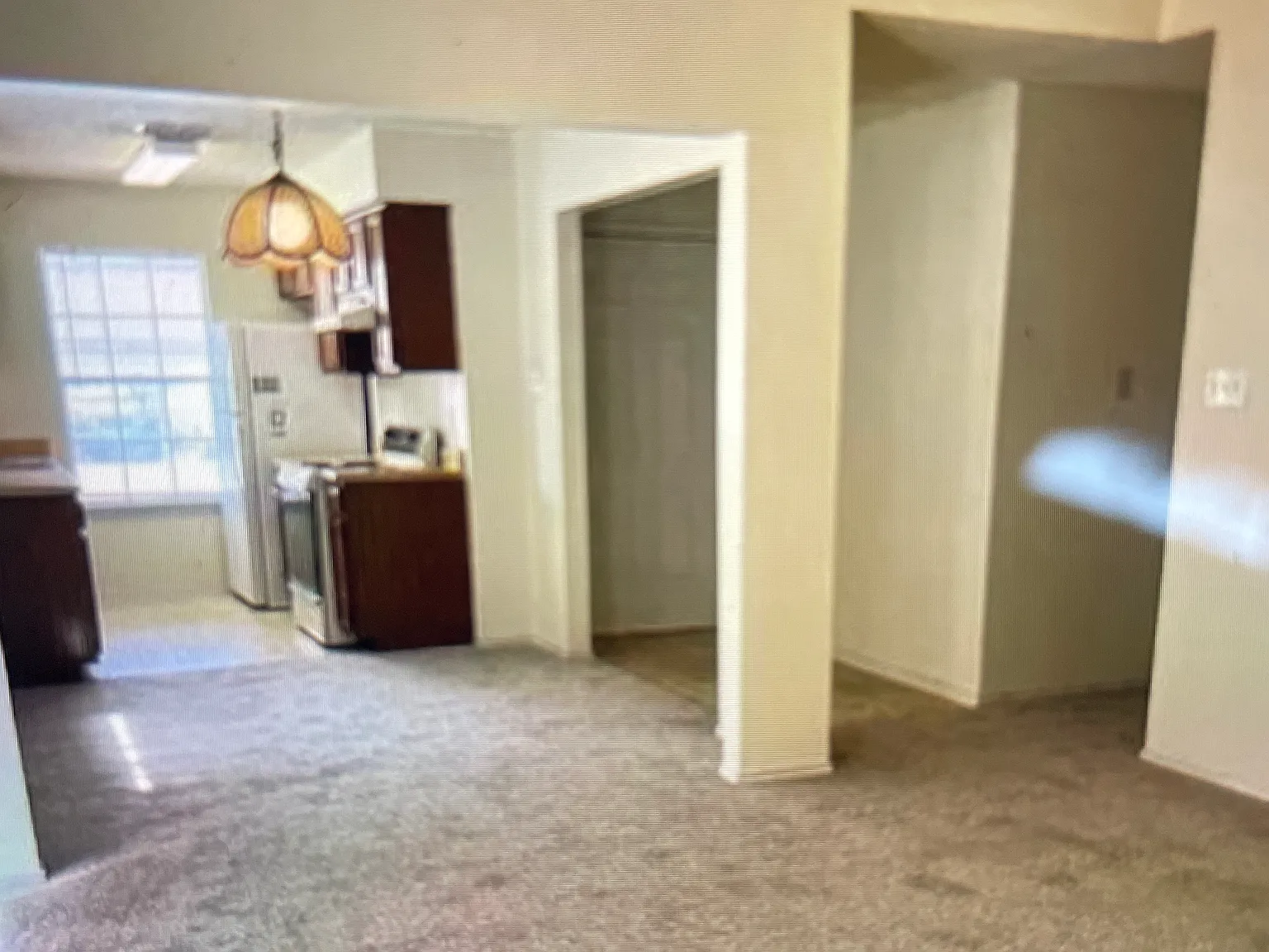 2 bed, 872 sqft, $1,250 — Photo 1