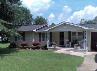 136 Regina Forrest Rd SW, Calhoun, GA 30701