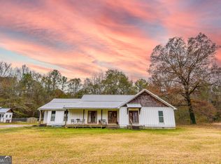 1020 N Madden Bridge Rd, Molena, GA 30258
