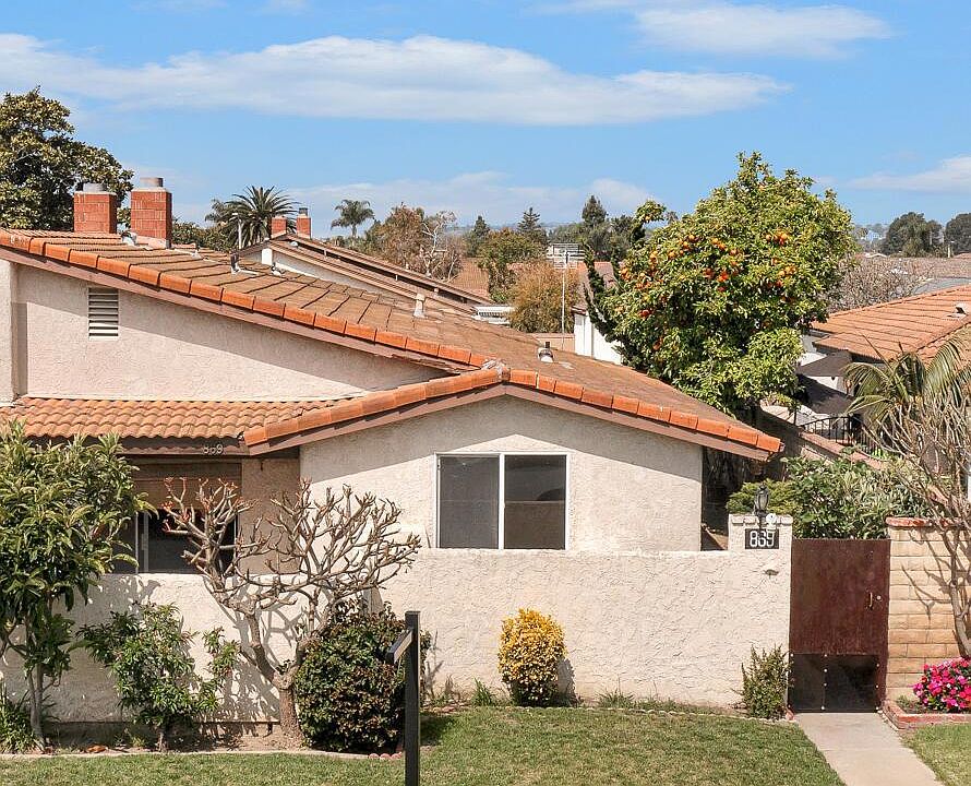 1st image of 869 Fairchild Ave