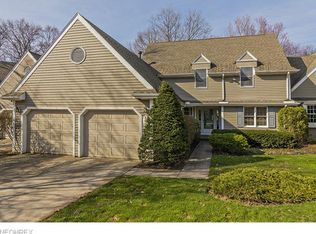 160 Pheasant Run Dr #C2, Chagrin Falls, OH 44022