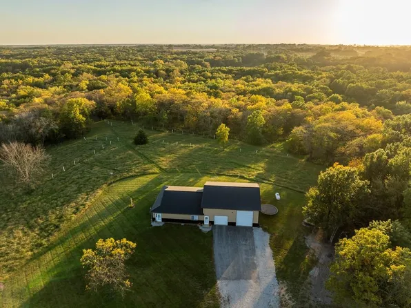 8556 NW Millcreek Dr, Cameron, MO 64429