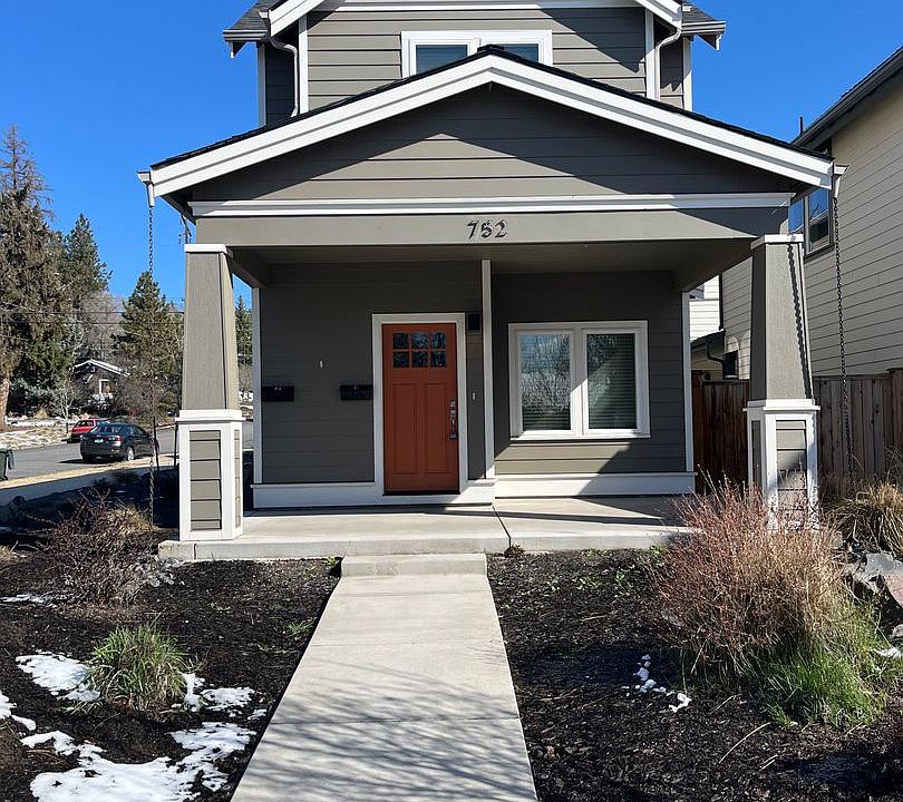 1st image of 752 NW Ogden Ave
