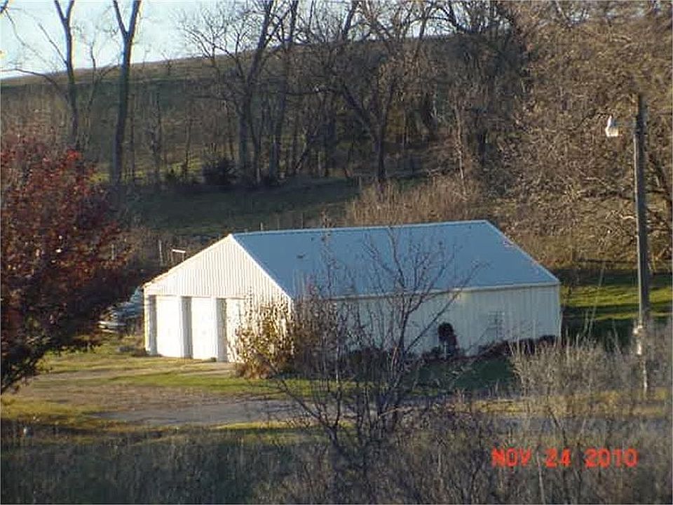 2nd image of 3223 Highway 25
