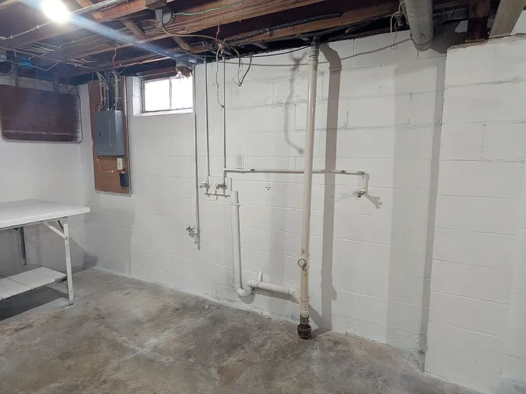 1308 Vermont St — Photo 12
