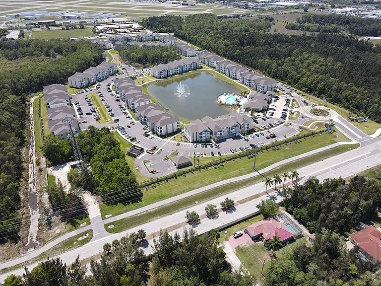 The Carlton of Fort Myers — Photo 17