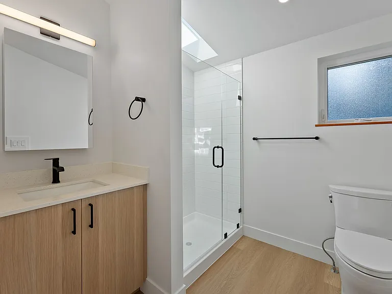 11446 NE Morris St — Photo 11