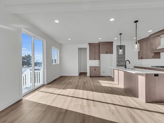 7th image of this home