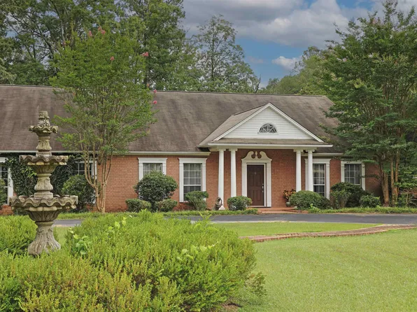 8142 Sulphur Springs Rd, Pine Bluff, AR 71603