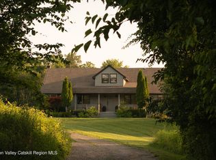 30 Lauren Ln, Staatsburg, NY 12580