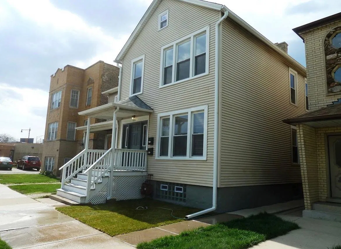 4816 N Kilpatrick Ave — Photo 2