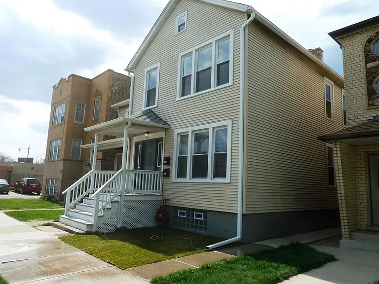 4816 N Kilpatrick Ave — Photo 2