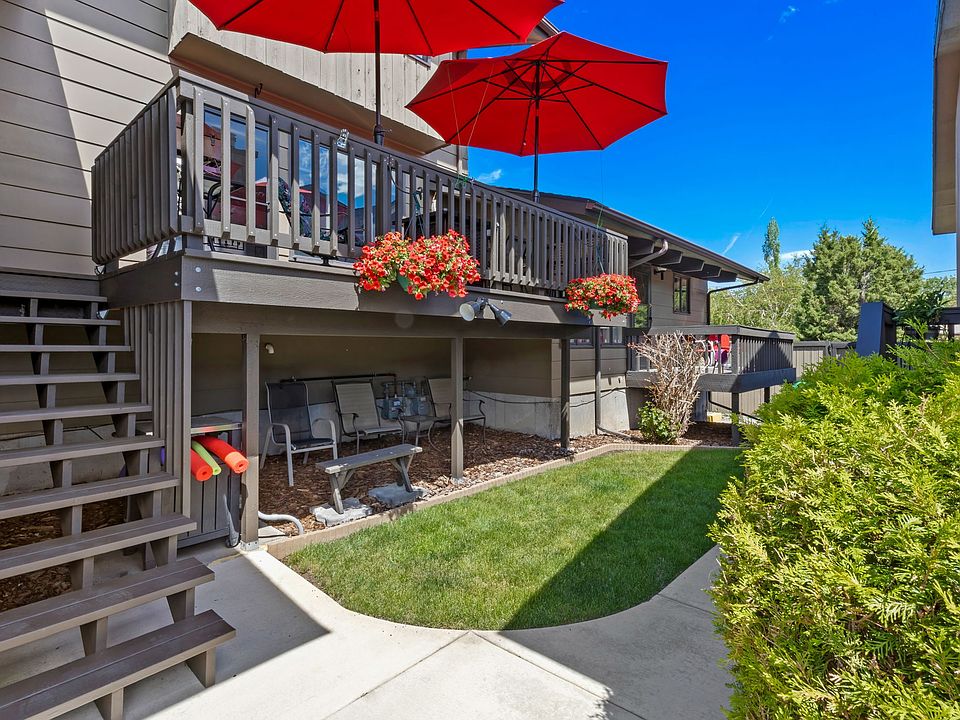 1st image of 1542 Meadowlark Dr APT 14