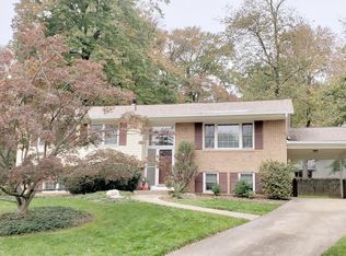 905 Carole Ct SE, Vienna, VA 22180