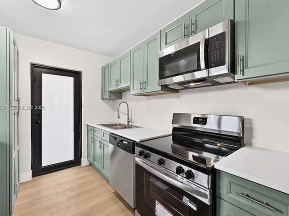4th image of 555 NW 94th St #1A