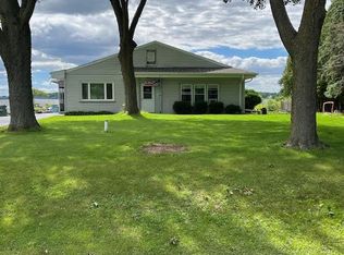 3555 Hillside Rd, Slinger, WI 53086