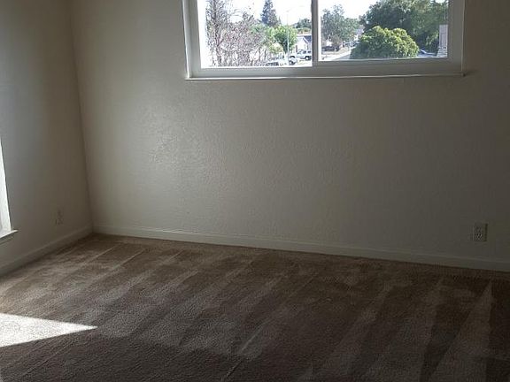 4th image of 639 Sonora Ave