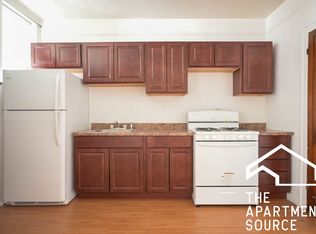 6833 21st St #1E, Berwyn, IL 60402
