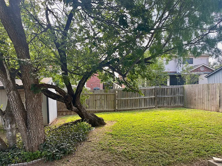 7306 Daulton Rdg — Photo 17