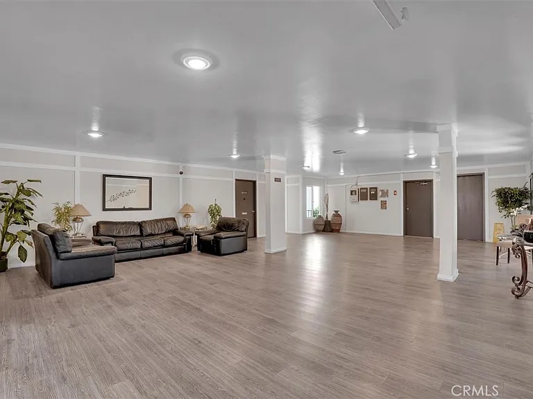 5412 Lindley Ave #110 — Photo 36