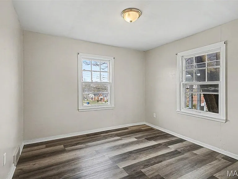 7030 Emma Ave — Photo 6