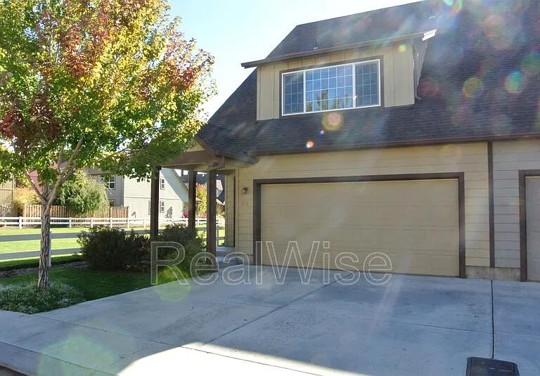 2885 SW Indian Cir — Photo 49