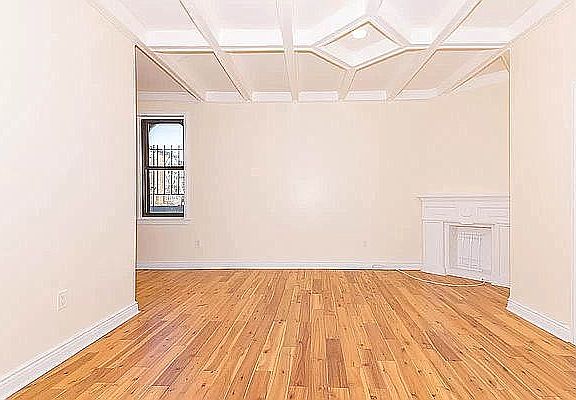 3rd image of 1356 Pacific St #1R