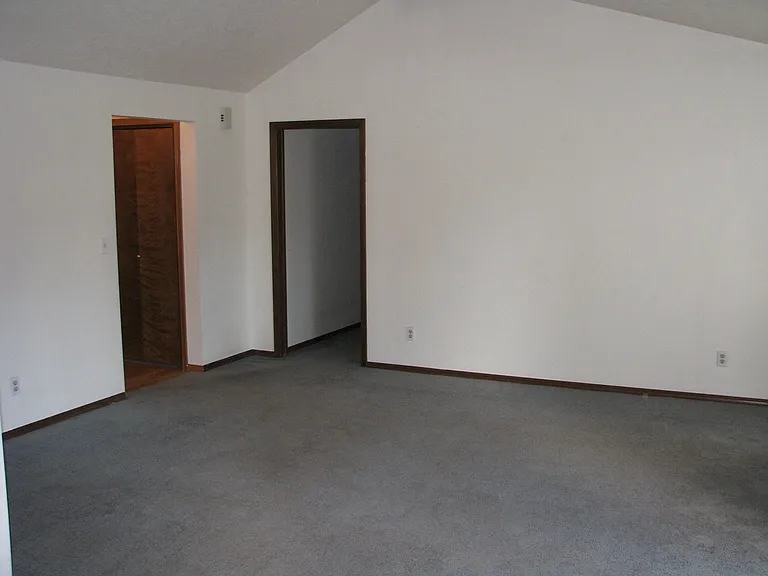 5123 Vale Ct SE — Photo 8