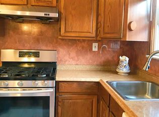 6618 Large St, Philadelphia, PA 19149