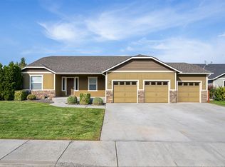 5258 Chris St, West Richland, WA 99353