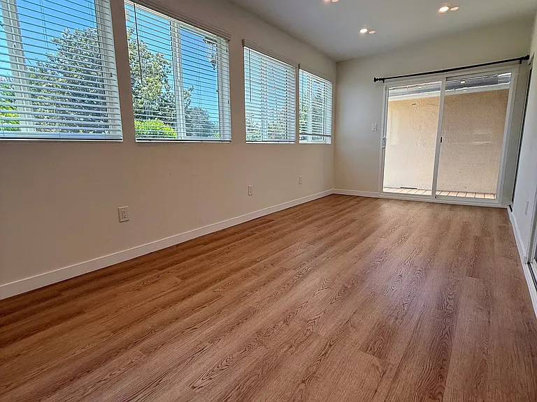 1162 Panorama Dr — Photo 12
