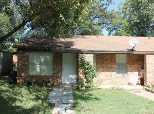 710 N Center St APT A, Arlington, TX 76011