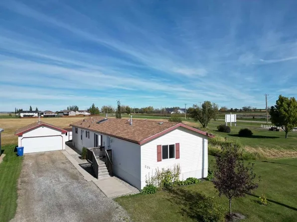 204 S Cross St, Acme, AB T0M 0A0