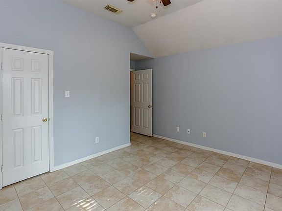 5th image of 3611 Hill Family Ln