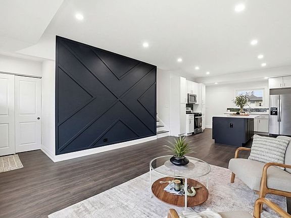 4th image of 1430 E Emmerson Ln