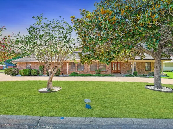 1800 Waterwood Dr, Arlington, TX 76012