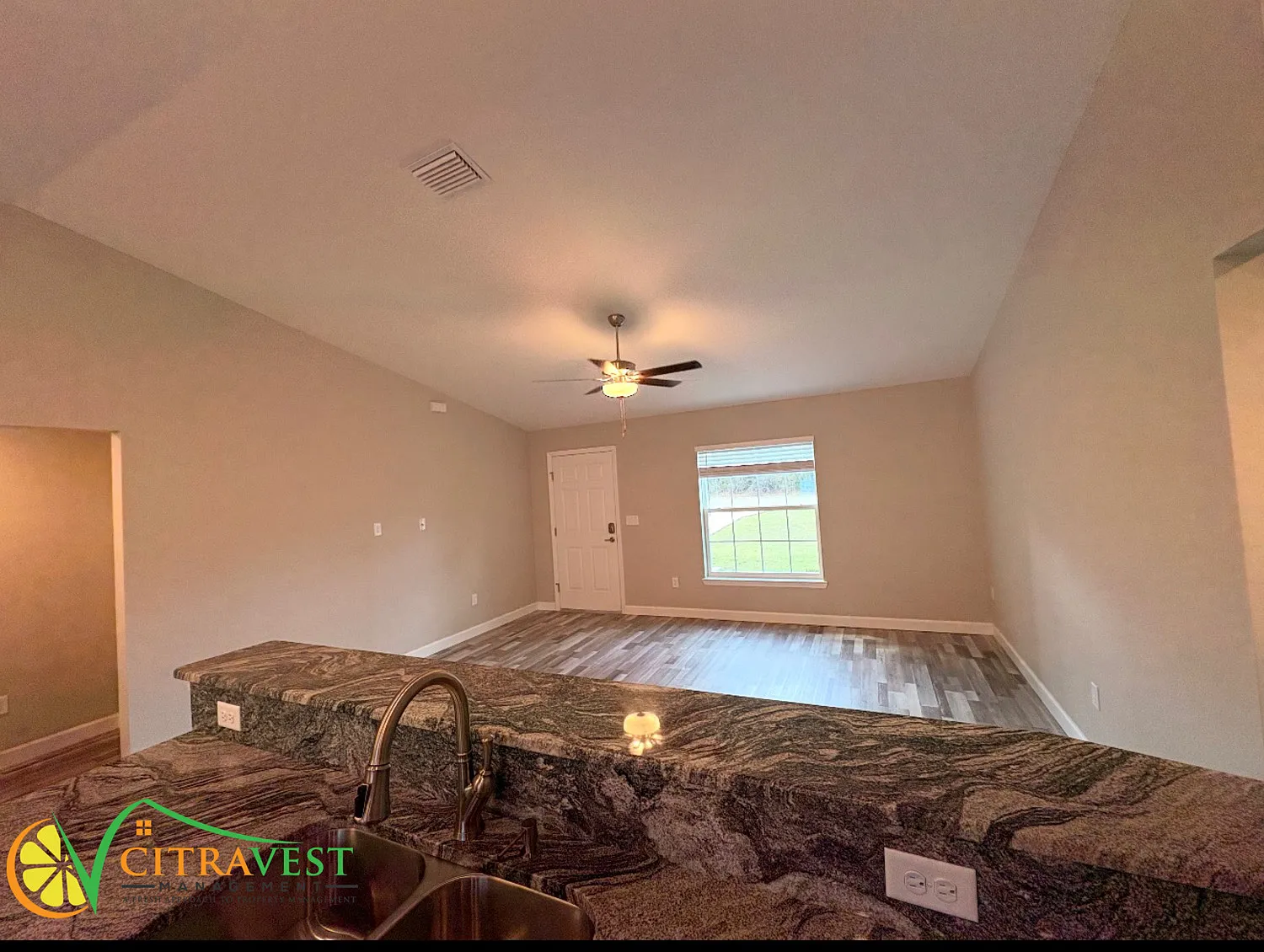 3 Bedroom Available in Ocala! — Photo 4