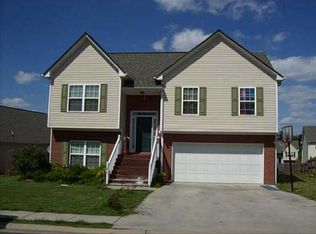 189 Louise Ln, Calhoun, GA 30701