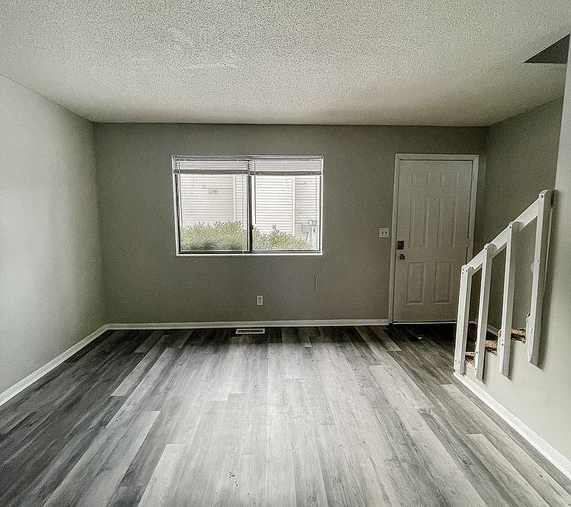 1st image of 5124 W Canterbury Dr #10610647
