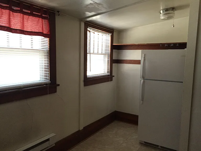 202 E Davenport St #3 — Photo 8